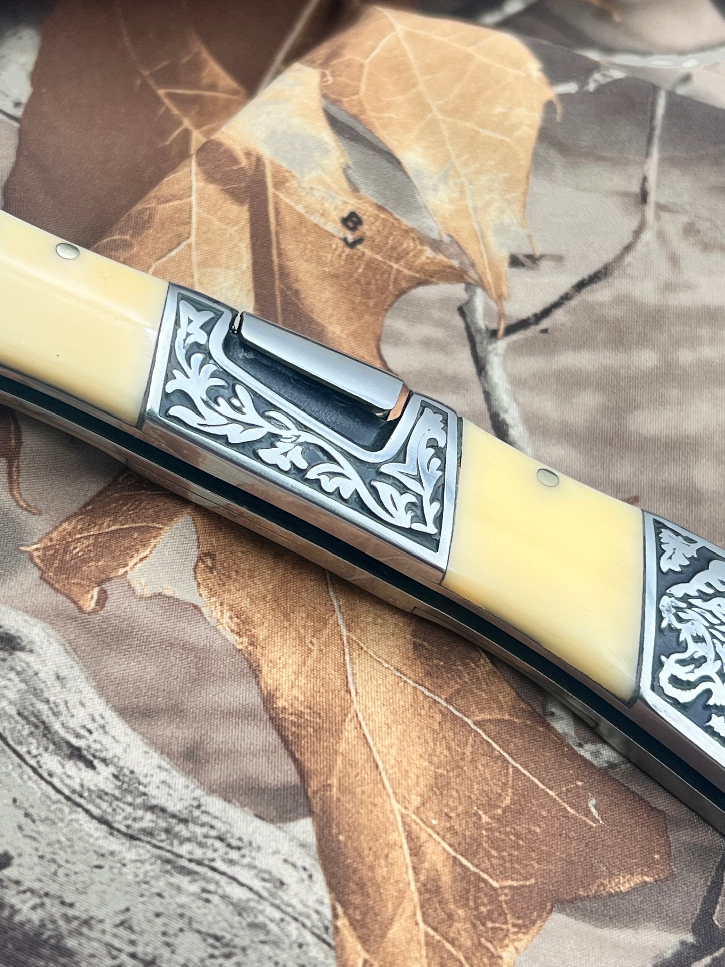 BENELLI FOLDING KNIFE A3159- OEKN3159