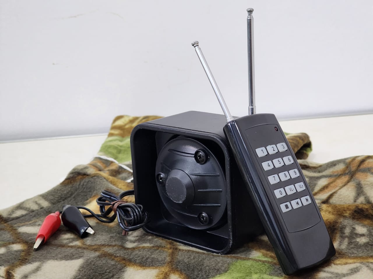 BIRD CALLER REMOTE SPEAKER (BLACK) -AEBC019