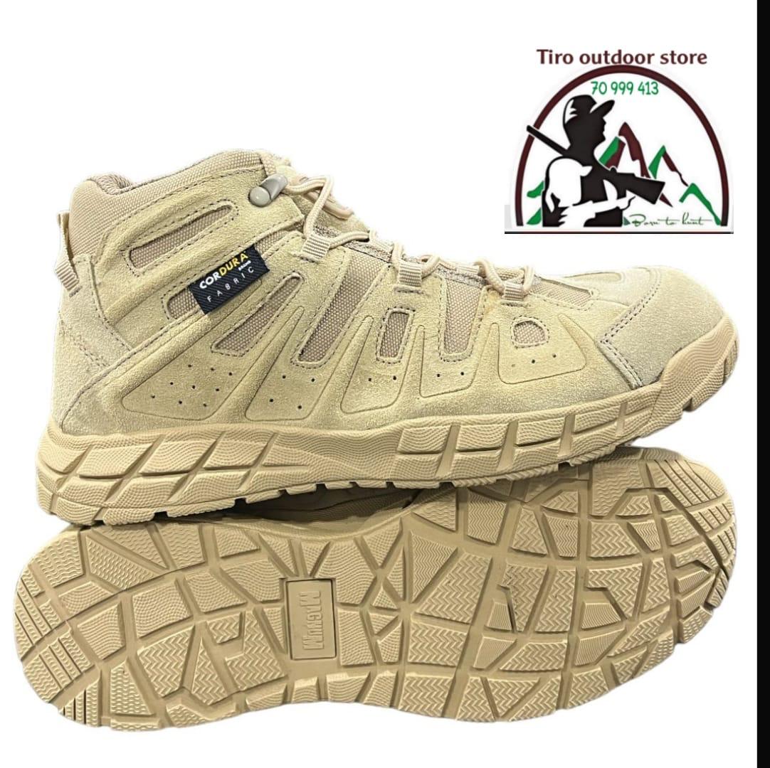 MAGNUM BOOT - LOWA MODEL CLBS008