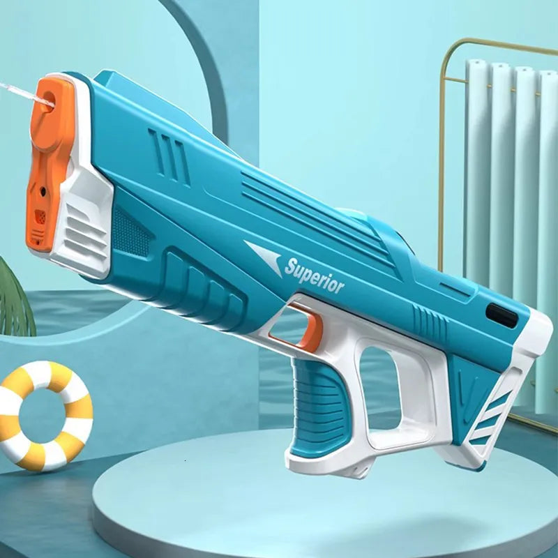Superior combat watergun toy